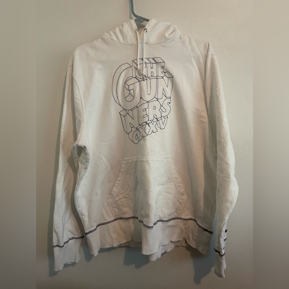 Nike Arsenal soccer hooded sweatshirt. - Picture 2 of 9